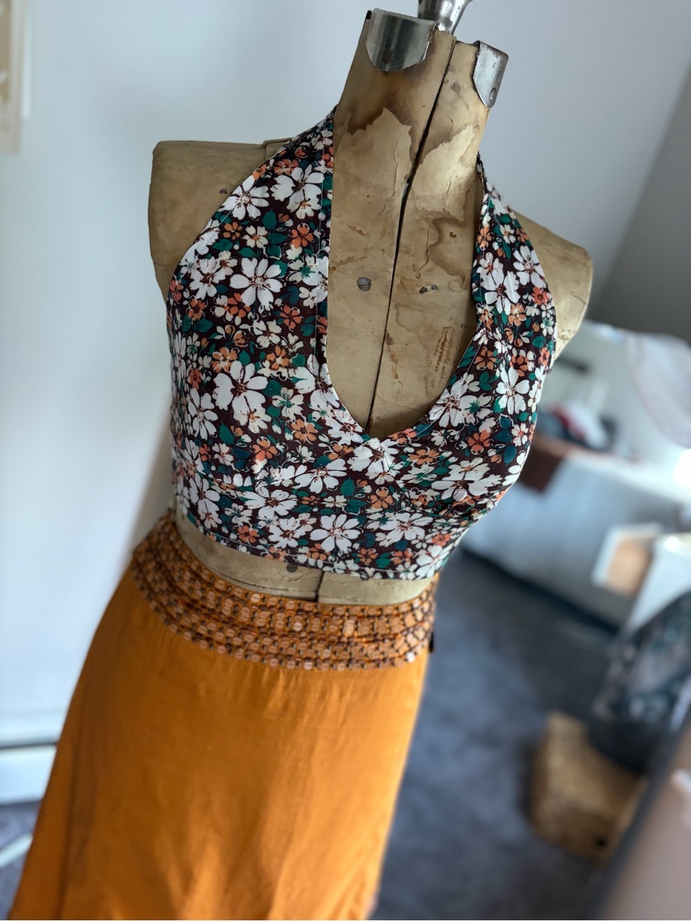 Zaful Floral Crop Halter Top Ties in Back NWT